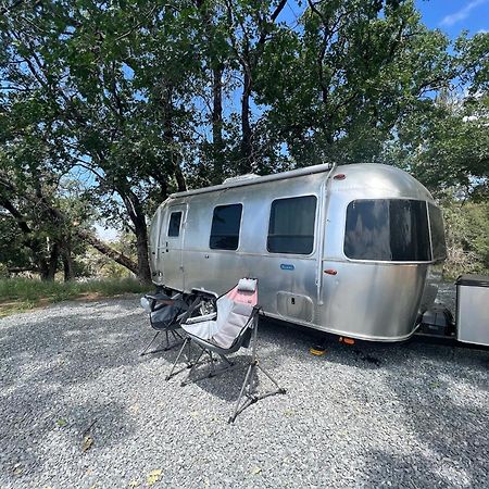 Modern Airstream With Amazing View - 10 To 15 Minutes From Kings Canyon National Park Dunlap Екстер'єр фото