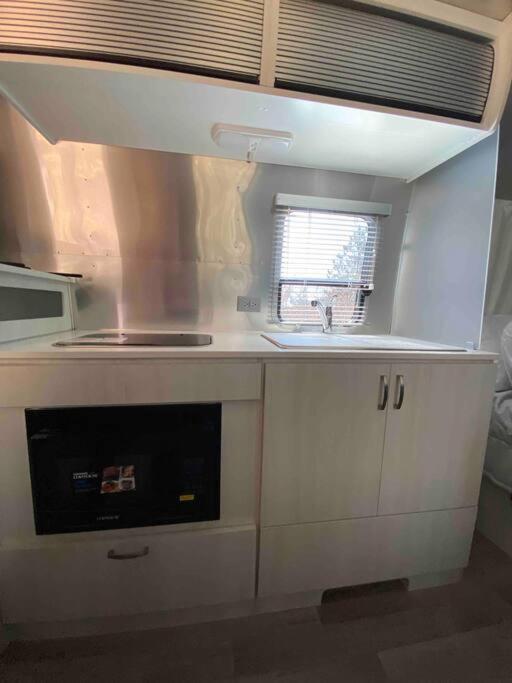 Modern Airstream With Amazing View - 10 To 15 Minutes From Kings Canyon National Park Dunlap Екстер'єр фото