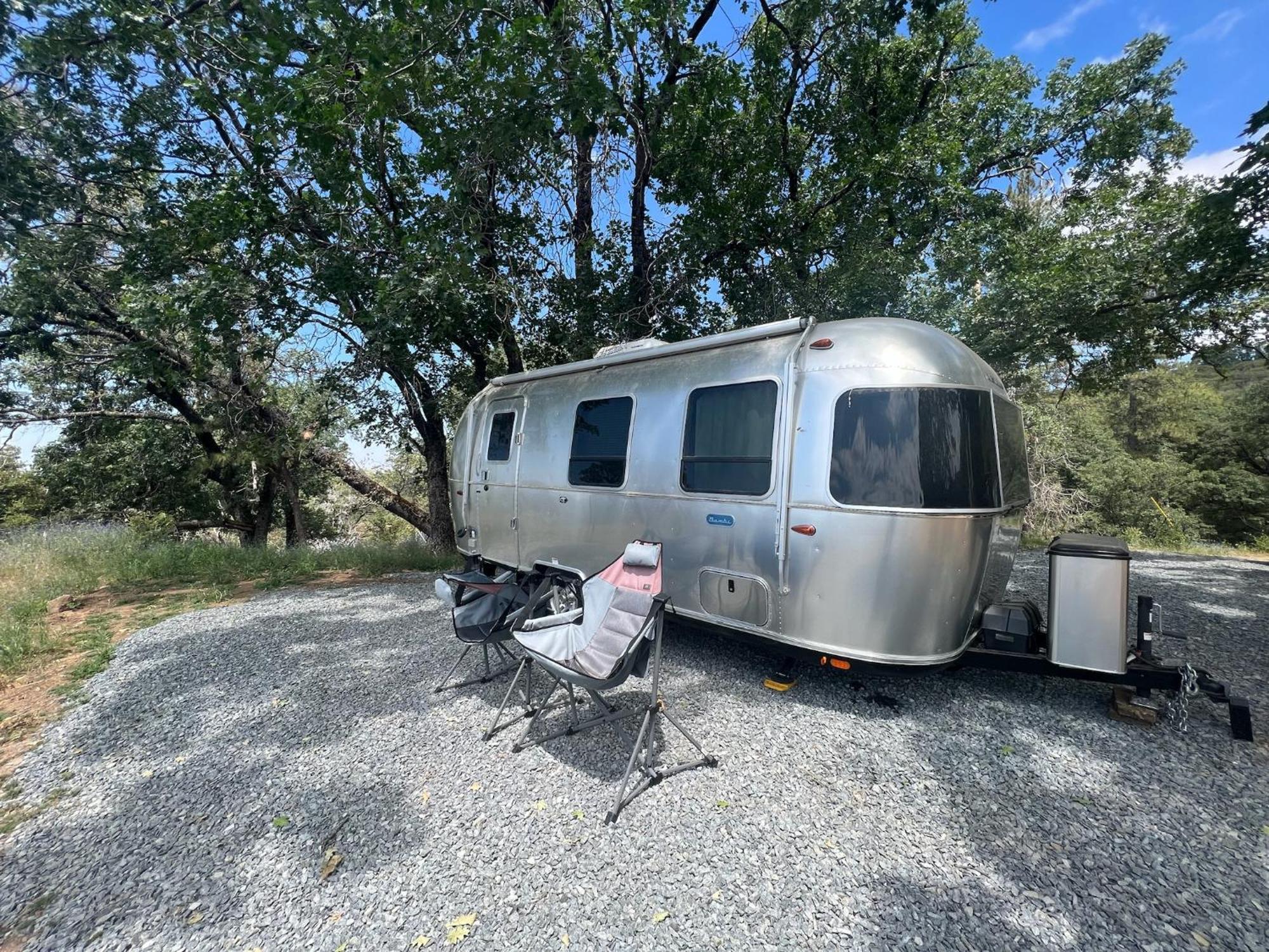Modern Airstream With Amazing View - 10 To 15 Minutes From Kings Canyon National Park Dunlap Екстер'єр фото